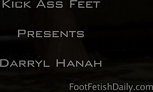 Darryl Hanah toes
