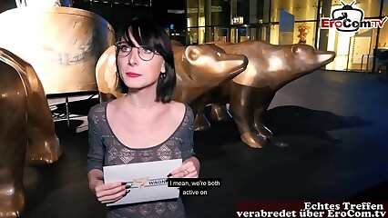 Deutsche Studentin abschleppen bei EroCom Situation take Berlin öffentliches Seek reject